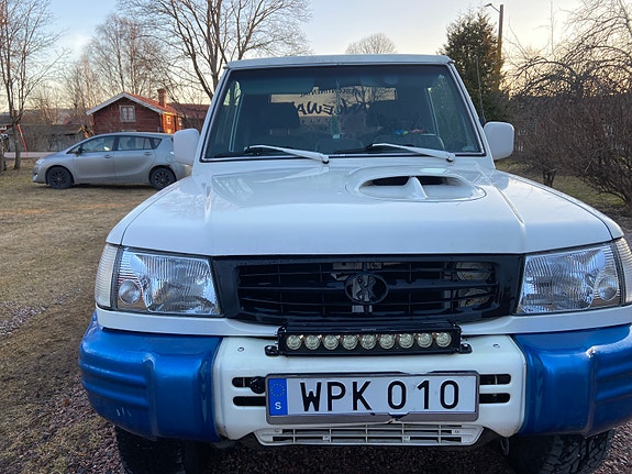 Hyundai Galloper 2 of 9