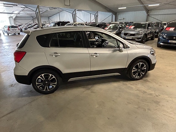 Suzuki S-Cross 3 of 5