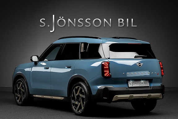 MINI Countryman S 2 of 5