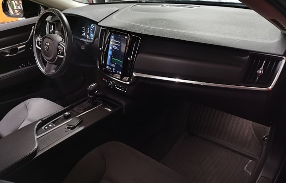 Volvo V90 19 of 24