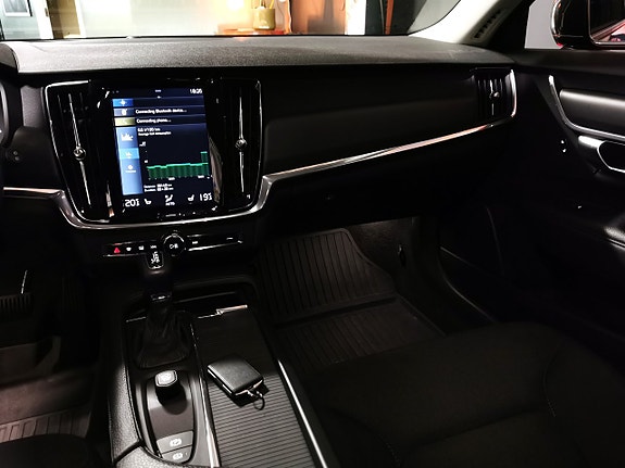 Volvo V90 18 of 24
