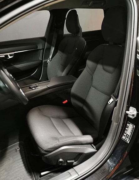 Volvo V90 8 of 24