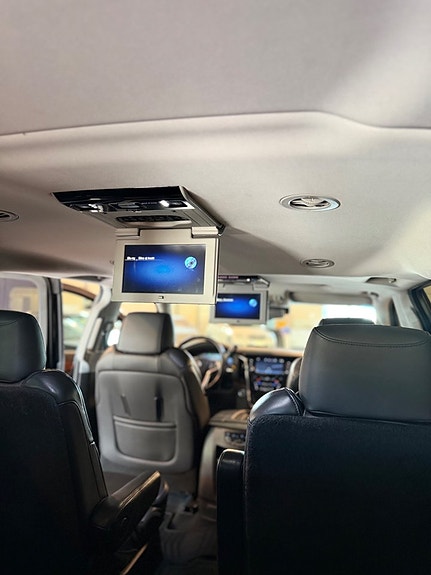 Cadillac Escalade 26 of 30
