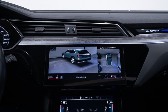 Audi e-tron 26 of 30