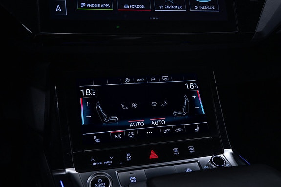Audi e-tron 23 of 30