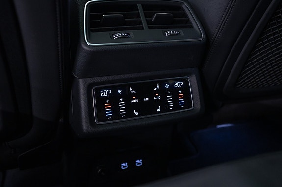 Audi e-tron 15 of 30