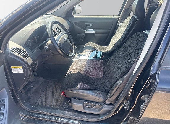 Volvo XC90 5 of 9