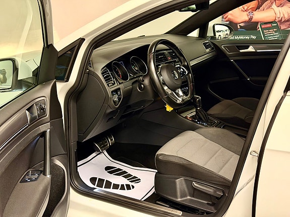 Volkswagen Golf VII 8 of 19