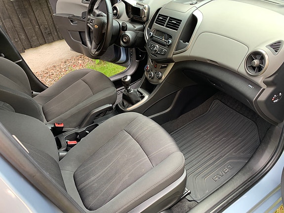 Chevrolet Aveo 9 of 13