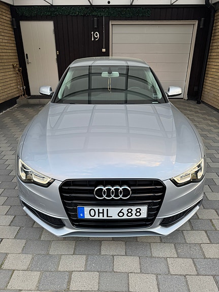 Audi A5 4 of 5