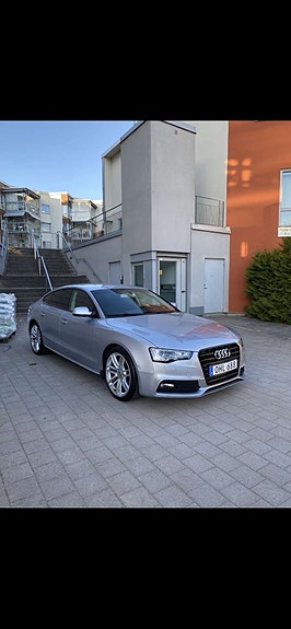 Audi A5 2 of 5