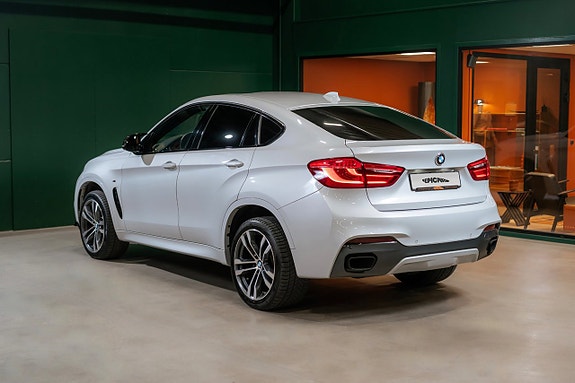 BMW X6 M 3 of 5