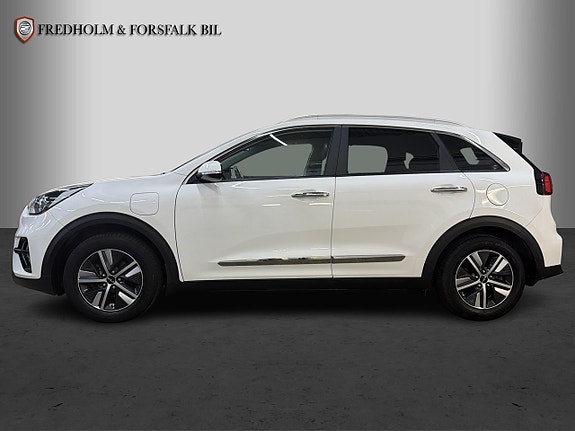 Kia Niro 2 of 25
