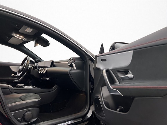 Mercedes-Benz CLA220 30 of 30