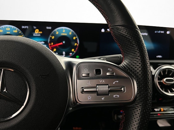 Mercedes-Benz CLA220 17 of 30