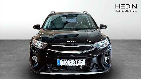 Kia Stonic 2 of 5