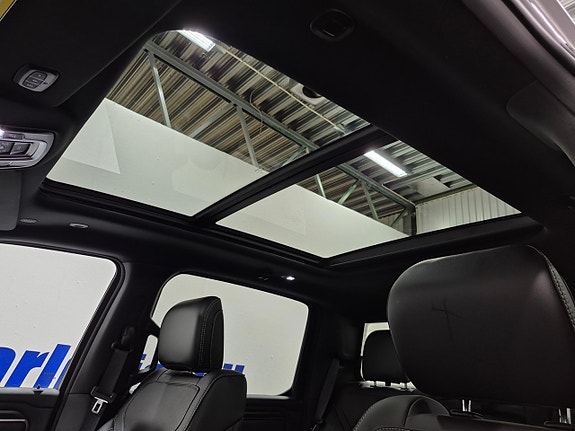 Dodge RAM 1500 14 of 16