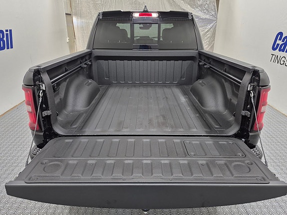 Dodge RAM 1500 12 of 16