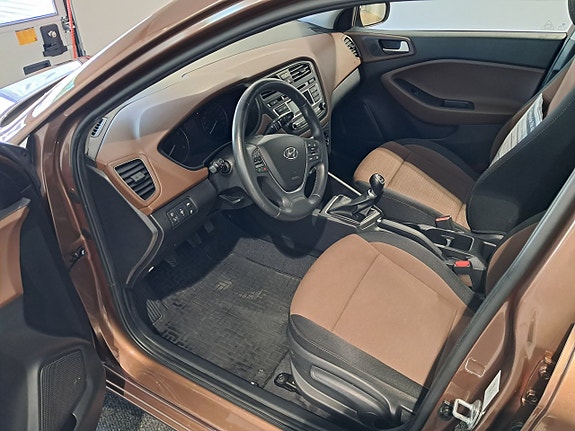 Hyundai i20 5 of 7