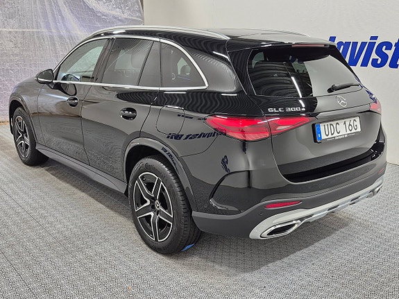 Mercedes-Benz GLC300 e 3 of 5