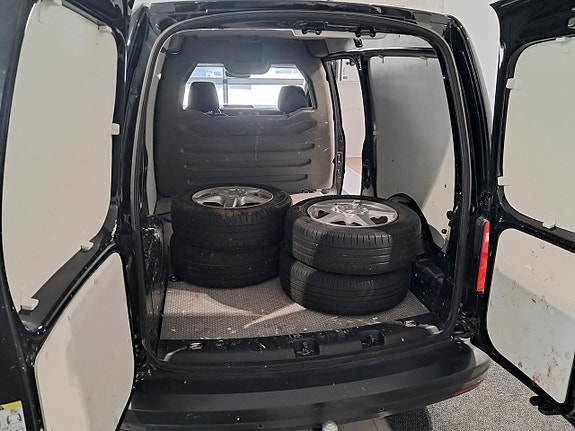 Volkswagen Caddy Maxi 6 of 6