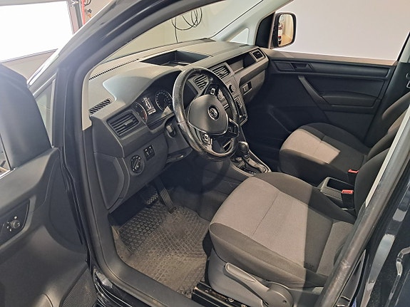Volkswagen Caddy Maxi 2 of 5