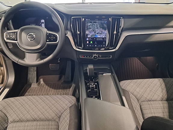 Volvo V60 Cross Country 6 of 7