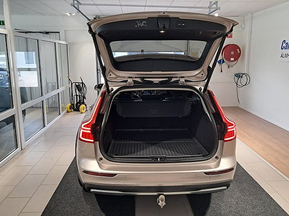 Volvo V60 Cross Country 7 of 7