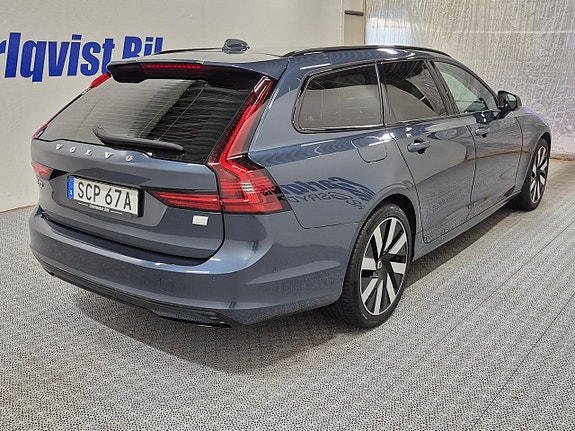 Volvo V90 4 of 11