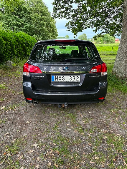 Subaru Legacy 5 of 5