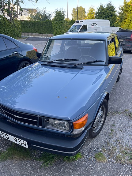 Saab 99 2 of 5