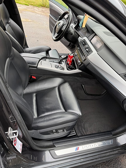 BMW M550d 6 of 6