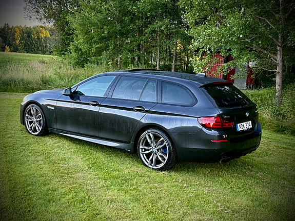 BMW M550d 2 of 6