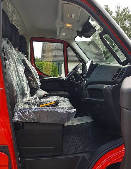 Iveco Daily 70C18 Fullutrustad Bärgningsbil Flakbärgare 3 of 12