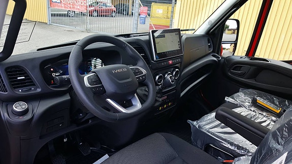Iveco Daily 70C18 Fullutrustad Bärgningsbil Flakbärgare 4 of 12