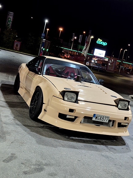 Nissan 200 SX 4 of 5