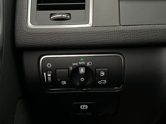 Volvo XC60 21 of 23