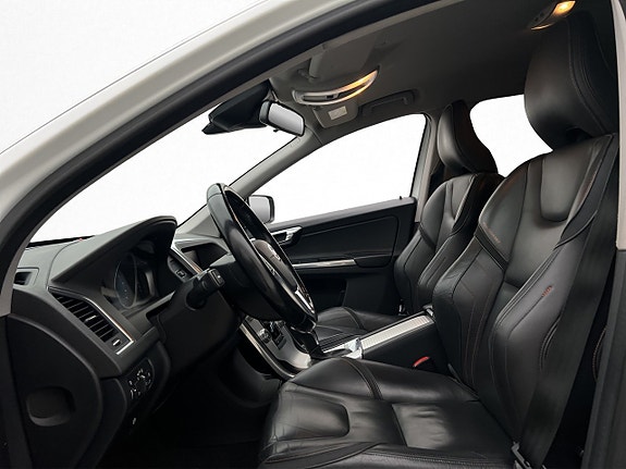 Volvo XC60 9 of 23