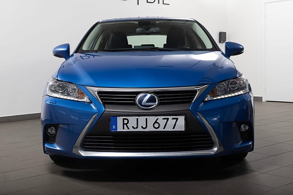 Lexus CT200h 8 of 21