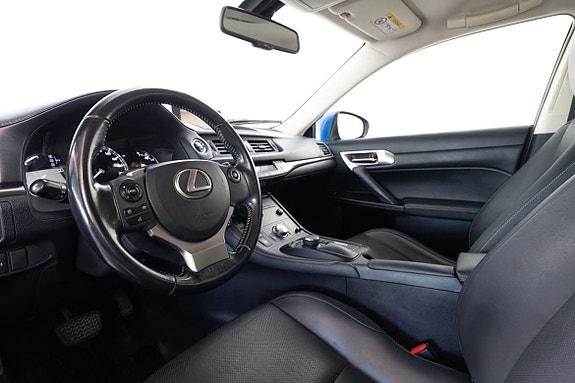 Lexus CT200h 16 of 21