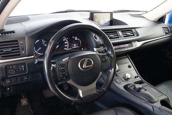 Lexus CT200h 18 of 21