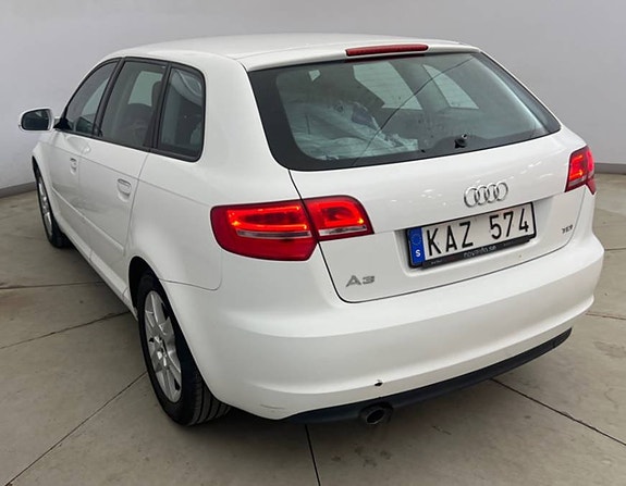 Audi A3 5 of 14