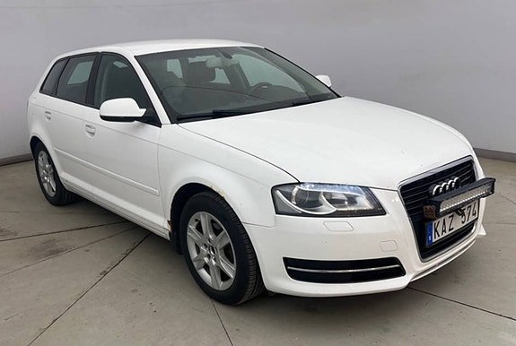 Audi A3 4 of 14