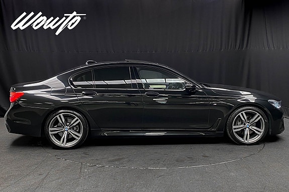 BMW 740d 3 of 5