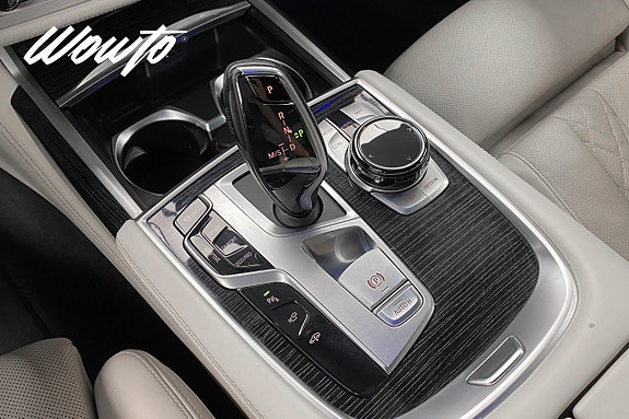 BMW 740d 18 of 26