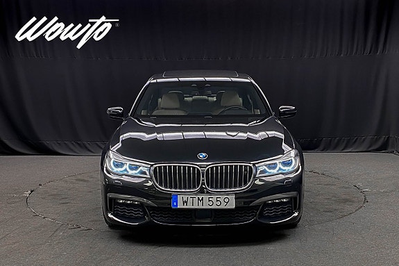 BMW 740d 2 of 5