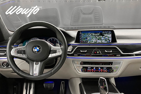 BMW 740d 24 of 26
