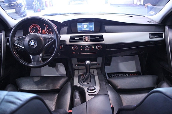 BMW 530i 15 of 29
