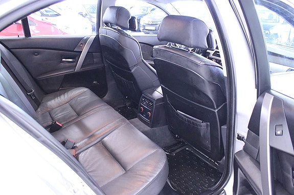 BMW 530i 19 of 29