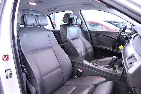 BMW 530i 18 of 29